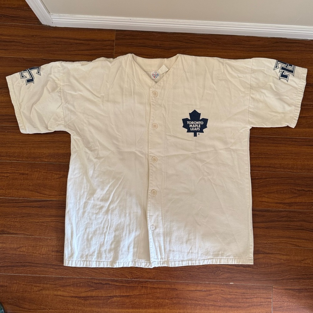 Vintage Toronto Maple Leafs Cream Button-Up Jersey